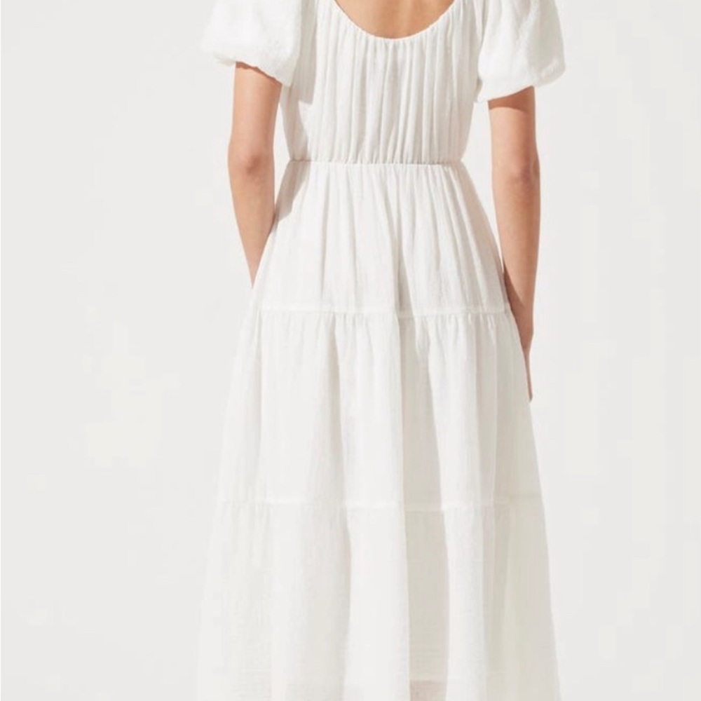 ASTR THE LABEL smocked tiered maxi dress Sz M - Picture 3 of 9